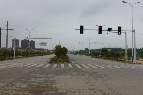 宁远县交警大队红�l�灯指挥�pȝ��和电(sh��)子警察监控系�l�工�E? title=